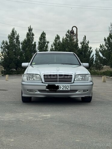 Mercedes C 220 1999, 340,000 km - 2.2 l - Sumqayıt