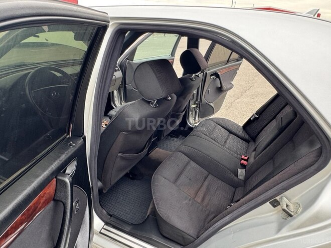 Mercedes C 220 1999, 340,000 km - 2.2 l - Sumqayıt