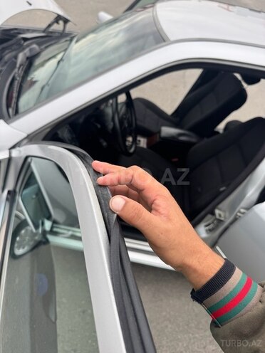 Mercedes C 220 1999, 340,000 km - 2.2 l - Sumqayıt