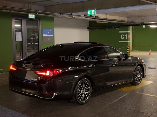 Lexus ES 300h 2024, 64,000 km - 2.5 l - Bakı