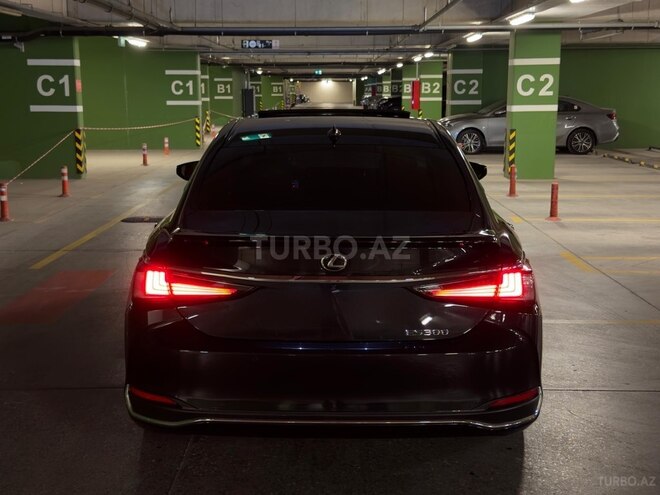 Lexus ES 300h 2024, 64,000 km - 2.5 l - Bakı