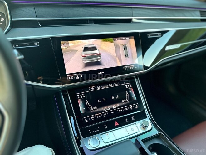 Audi A8-2