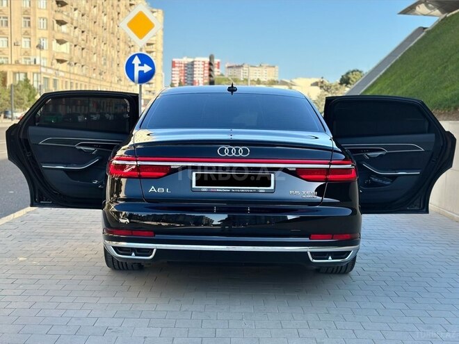 Audi A8-13