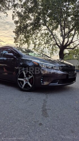 Kia Forte 2017, 210,341 km - 2.0 l - Bakı