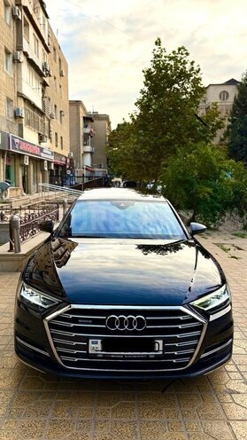 Audi A8-18