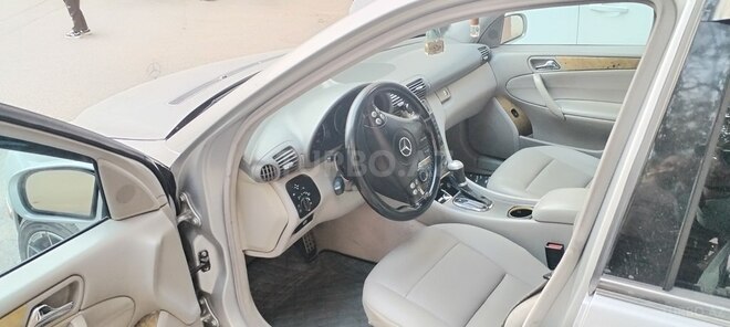 Mercedes C 230 2007, 307,000 km - 2.5 l - Bakı