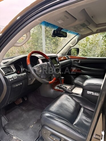 Lexus LX 570 2013, 257,000 km - 5.7 l - Gəncə