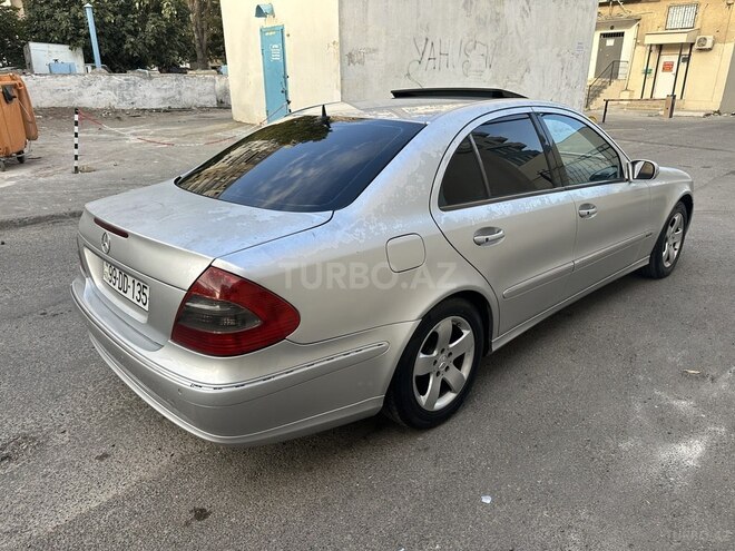 Mercedes E 270 2002, 235,000 km - 2.7 l - Bakı