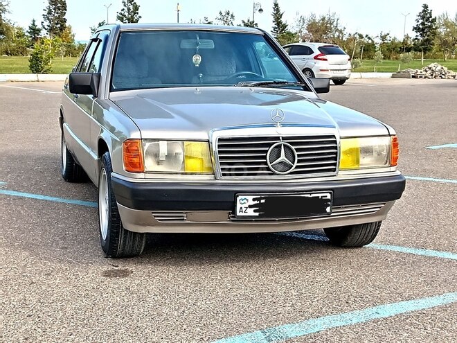 Mercedes 190 1991, 253,652 km - 2.0 l - Sumqayıt
