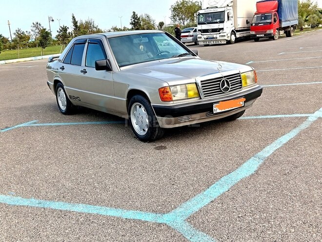 Mercedes 190 1991, 253,652 km - 2.0 l - Sumqayıt