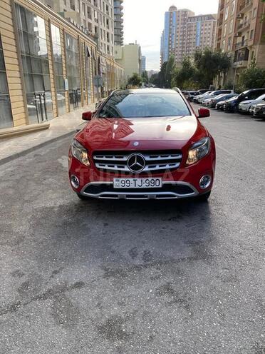 Mercedes GLA 250 4MATIC 2017, 59,400 km - 2.0 l - Bakı