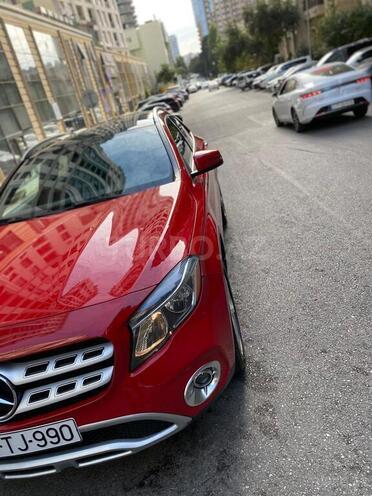 Mercedes GLA 250 4MATIC 2017, 59,400 km - 2.0 l - Bakı
