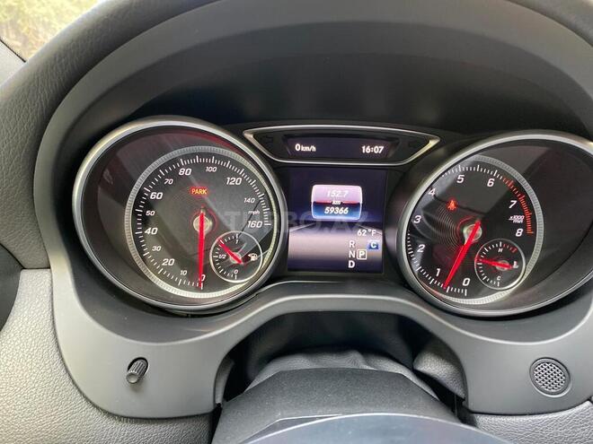 Mercedes GLA 250 4MATIC 2017, 59,400 km - 2.0 l - Bakı
