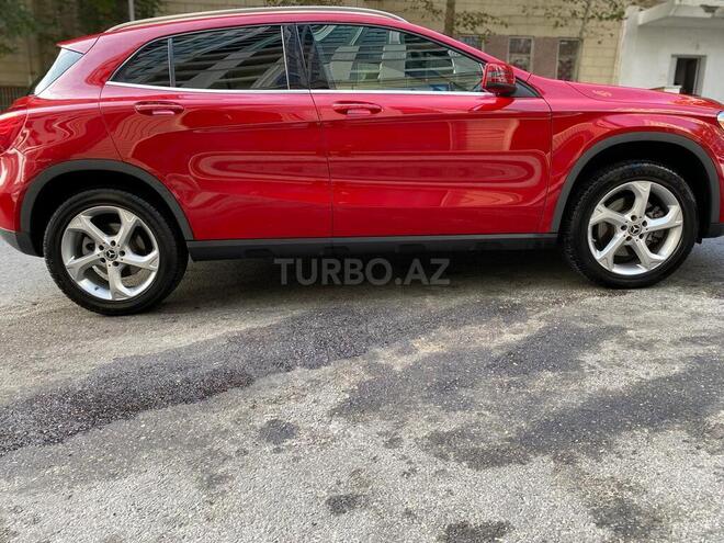 Mercedes GLA 250 4MATIC 2017, 59,400 km - 2.0 l - Bakı