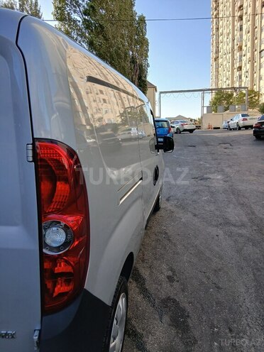 Fiat Doblo 2015, 176,000 km - 1.3 l - Bakı