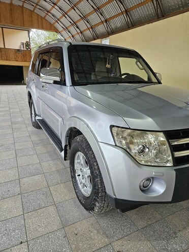 Mitsubishi Pajero 2007, 292,000 km - 3.0 l - Zərdab