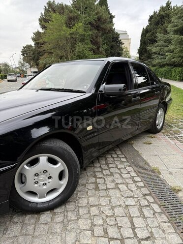 Mercedes C 220 1999, 288,000 km - 2.2 л - Bakı