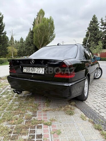 Mercedes C 220 1999, 288,000 km - 2.2 л - Bakı