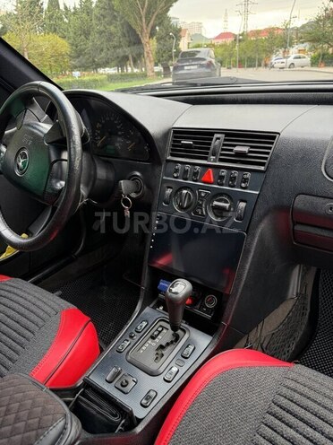 Mercedes C 220 1999, 288,000 km - 2.2 л - Bakı