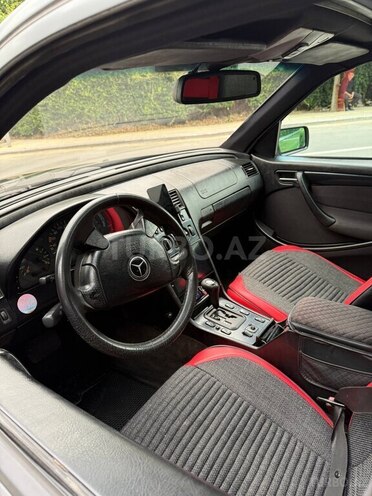 Mercedes C 220 1999, 288,000 km - 2.2 л - Bakı