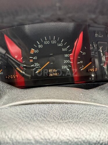 Mercedes C 220 1999, 288,000 km - 2.2 л - Bakı