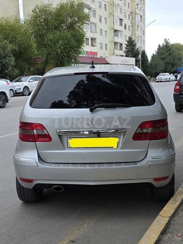 Mercedes B 180 2011, 160,000 km - 1.7 l - Sumqayıt