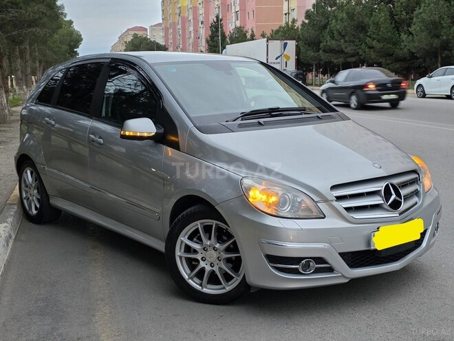 Mercedes B 180 2011, 160,000 km - 1.7 l - Sumqayıt