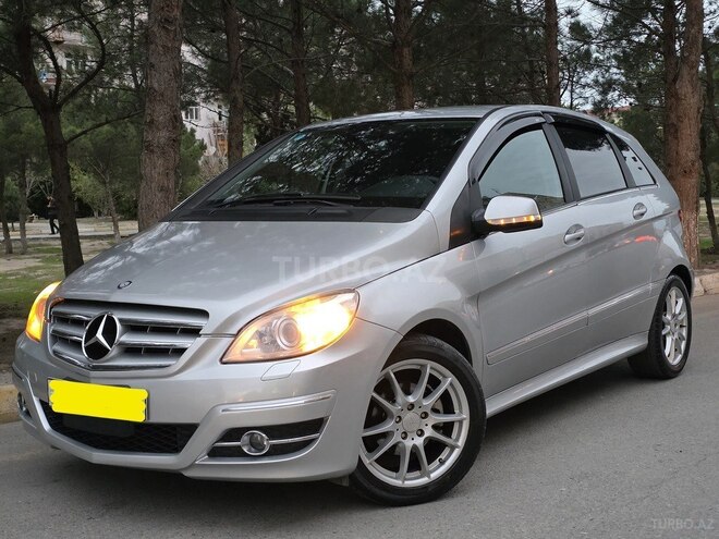 Mercedes B 180 2011, 160,000 km - 1.7 l - Sumqayıt