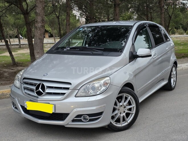 Mercedes B 180 2011, 160,000 km - 1.7 l - Sumqayıt