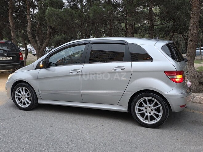 Mercedes B 180 2011, 160,000 km - 1.7 l - Sumqayıt