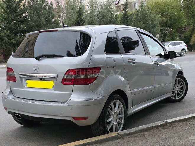 Mercedes B 180 2011, 160,000 km - 1.7 l - Sumqayıt