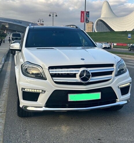 Mercedes GL 500 4MATIC 2015, 87,500 km - 4.7 l - Bakı