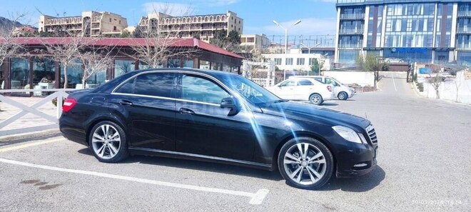 Mercedes E 220 2012, 341,000 km - 2.1 l - Bakı