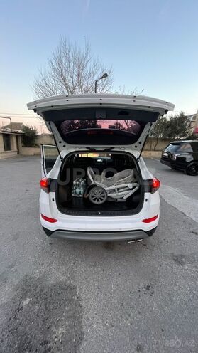 Hyundai Tucson 2017, 220,000 km - 2.0 l - Bakı