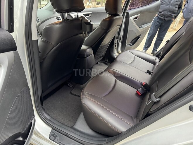Hyundai Avante 2014, 223,000 km - 1.6 l - Bakı