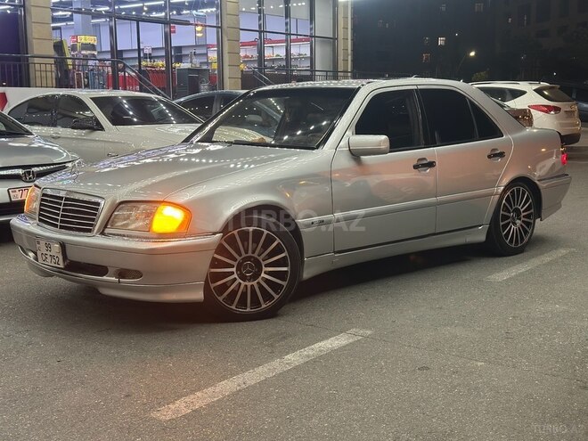 Mercedes C 230 2000, 257,000 km - 2.3 l - Bakı