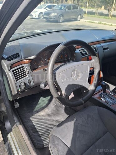 Mercedes E 230 1996, 430,000 km - 2.3 л - Bakı