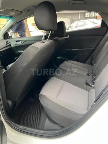 Hyundai Accent 2018, 100,800 km - 1.6 л - Bakı