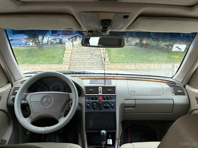 Mercedes C 230 1999, 235,000 km - 2.3 l - Bakı