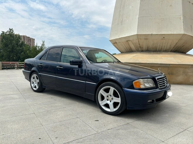 Mercedes C 230 1999, 235,000 km - 2.3 l - Bakı