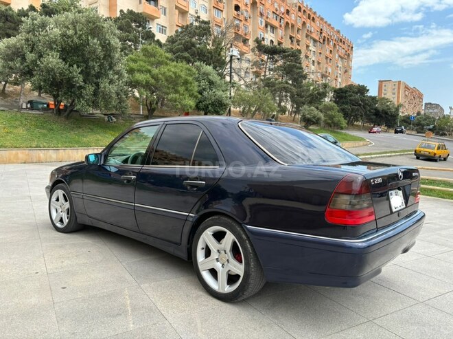 Mercedes C 230 1999, 235,000 km - 2.3 l - Bakı