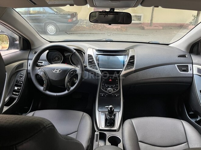 Hyundai Avante 2014, 253,000 km - 1.6 l - Bakı