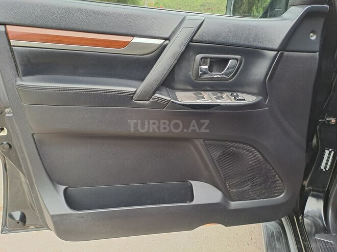 Mitsubishi Pajero 2008, 218,479 km - 3.0 л - Sumqayıt