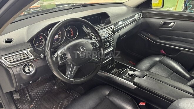 Mercedes E 220 2013, 270,000 km - 2.1 l - Bakı