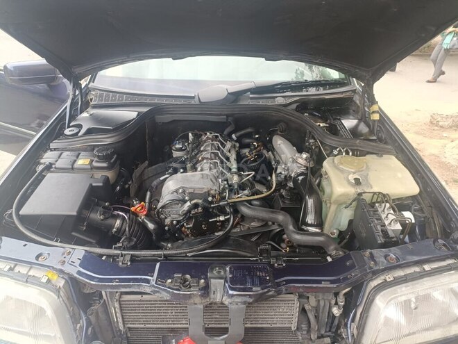 Mercedes C 220 2000, 500,582 km - 2.2 л - Bakı