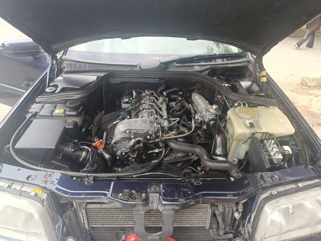 Mercedes C 220 2000, 500,582 km - 2.2 л - Bakı