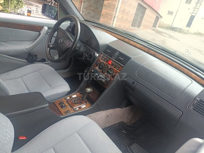 Mercedes C 220 2000, 500,582 km - 2.2 л - Bakı