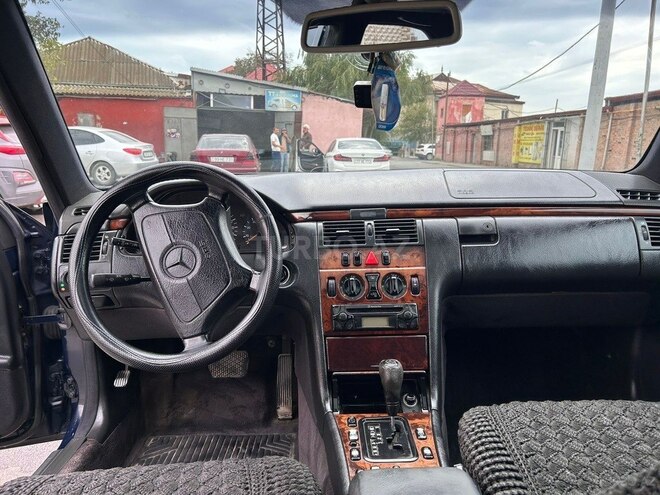 Mercedes E 240 1999, 400,000 km - 2.4 l - Bakı