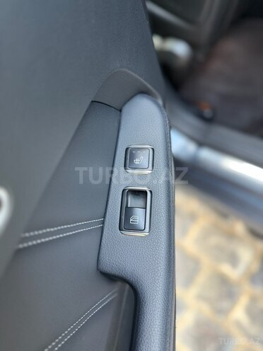 Mercedes E 250 4MATIC 2014, 243,500 km - 2.1 л - Bakı