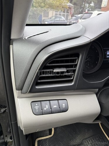 Hyundai Elantra 2018, 93,000 km - 2.0 л - Bakı